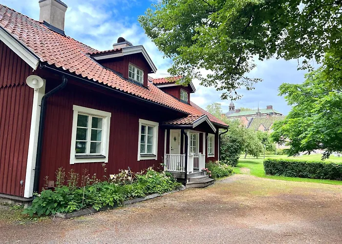 Engsholms Slott - Adults Only