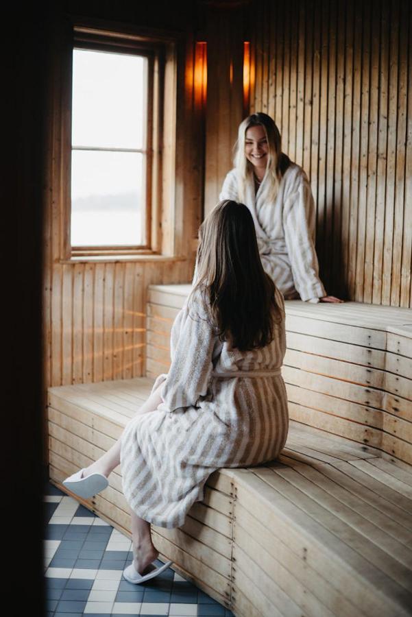 Engsholms Slott - Adults Only 4* Mörkö